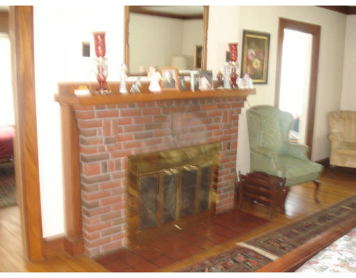 16 Pillon Road Milton, MA 02186 - Photo 5 of 8 Gallery Image 5