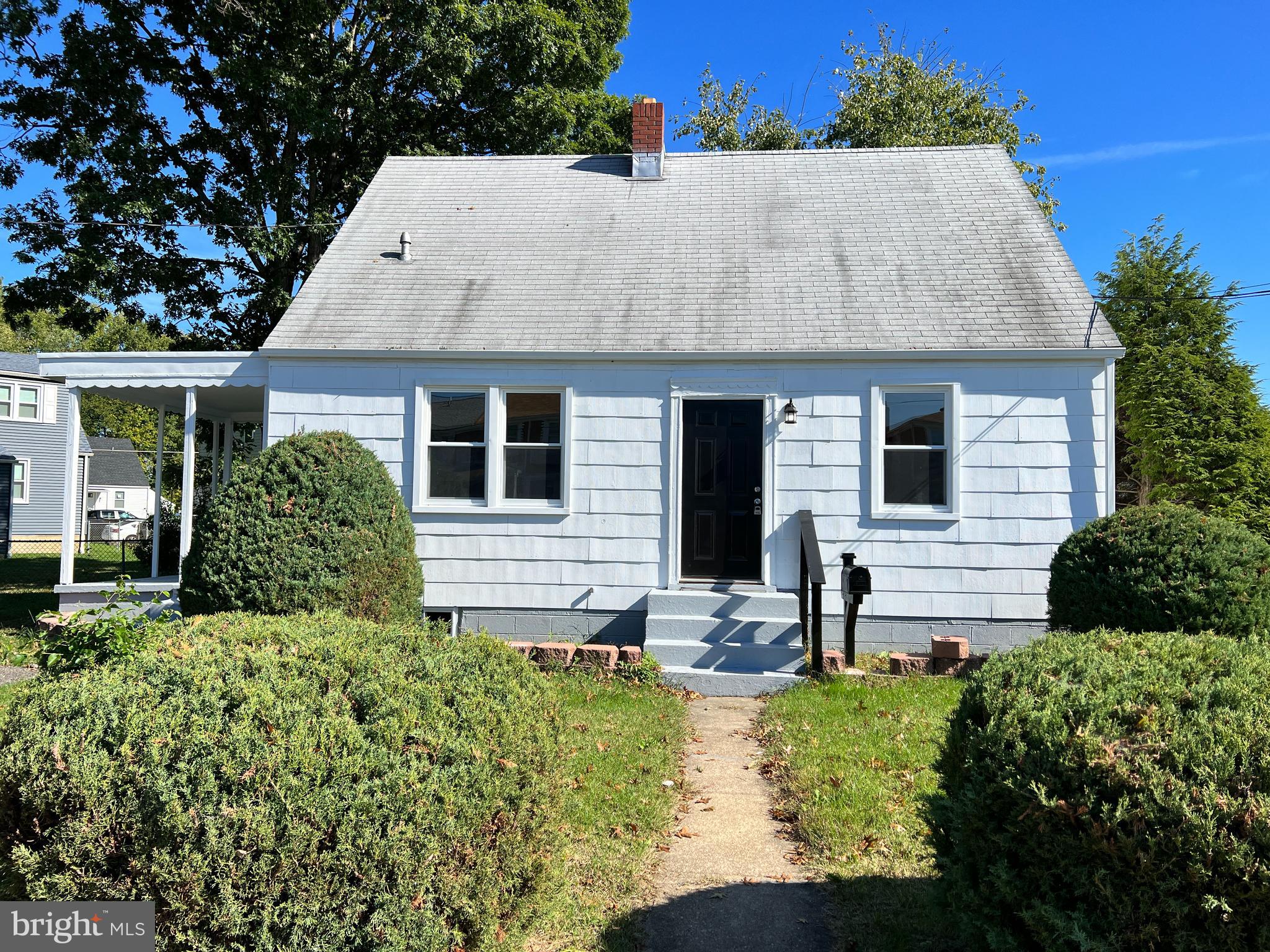 7813 New Battle Grove Road Baltimore, MD 21222 - Photo 3 of 41