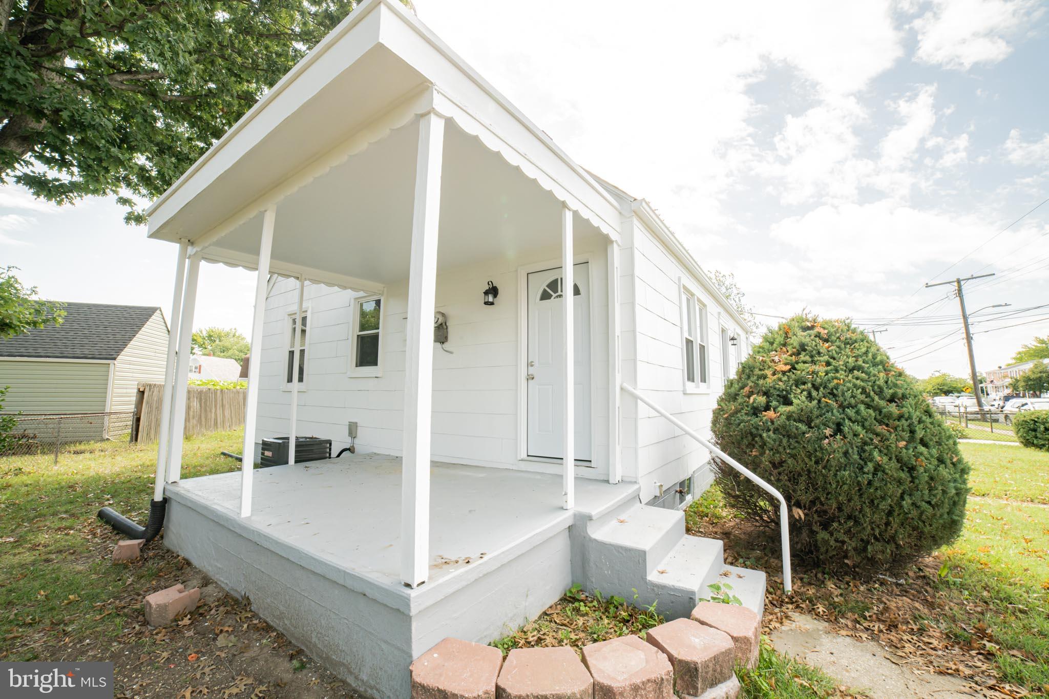 7813 New Battle Grove Road Baltimore, MD 21222 - Photo 4 of 41 Side Porch