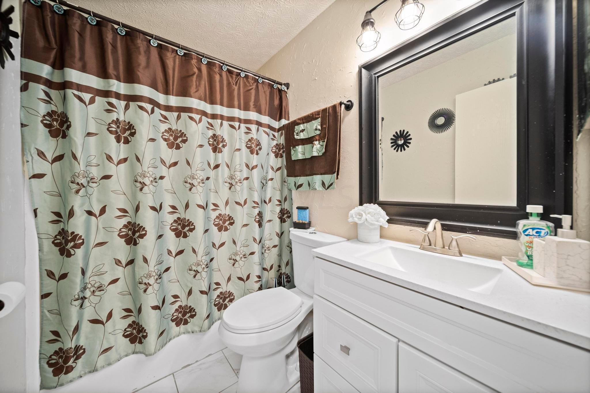 2141 Margo Road Columbus, OH 43229 - Photo 34 of 36 DSC03967