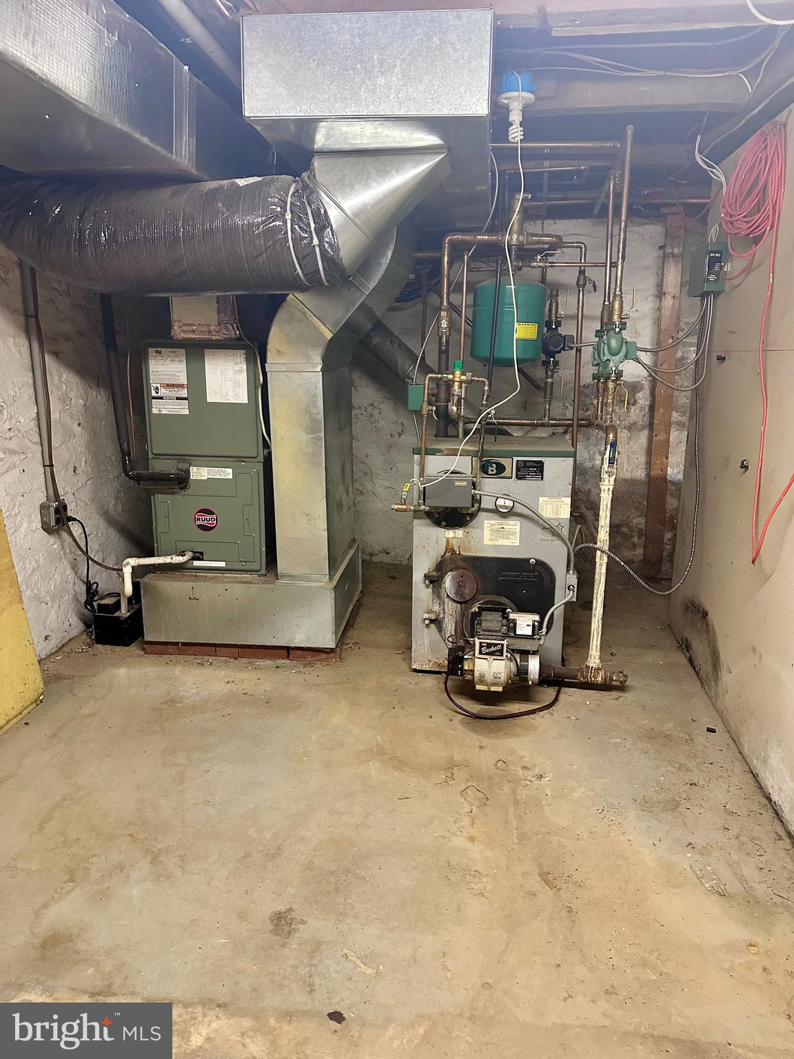 707 Dunkels Church Road Kutztown, PA 19530 - Photo 29 of 37 a view of parking garage with cars