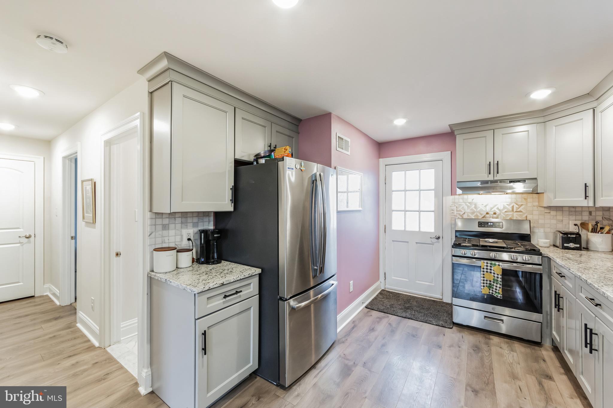 2630 Dutton Mill Road Aston, PA 19014 - Photo 6 of 23