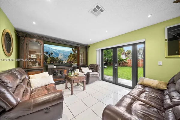 $4,300 | 2481 Riverdale Drive North, Miramar, FL 33025