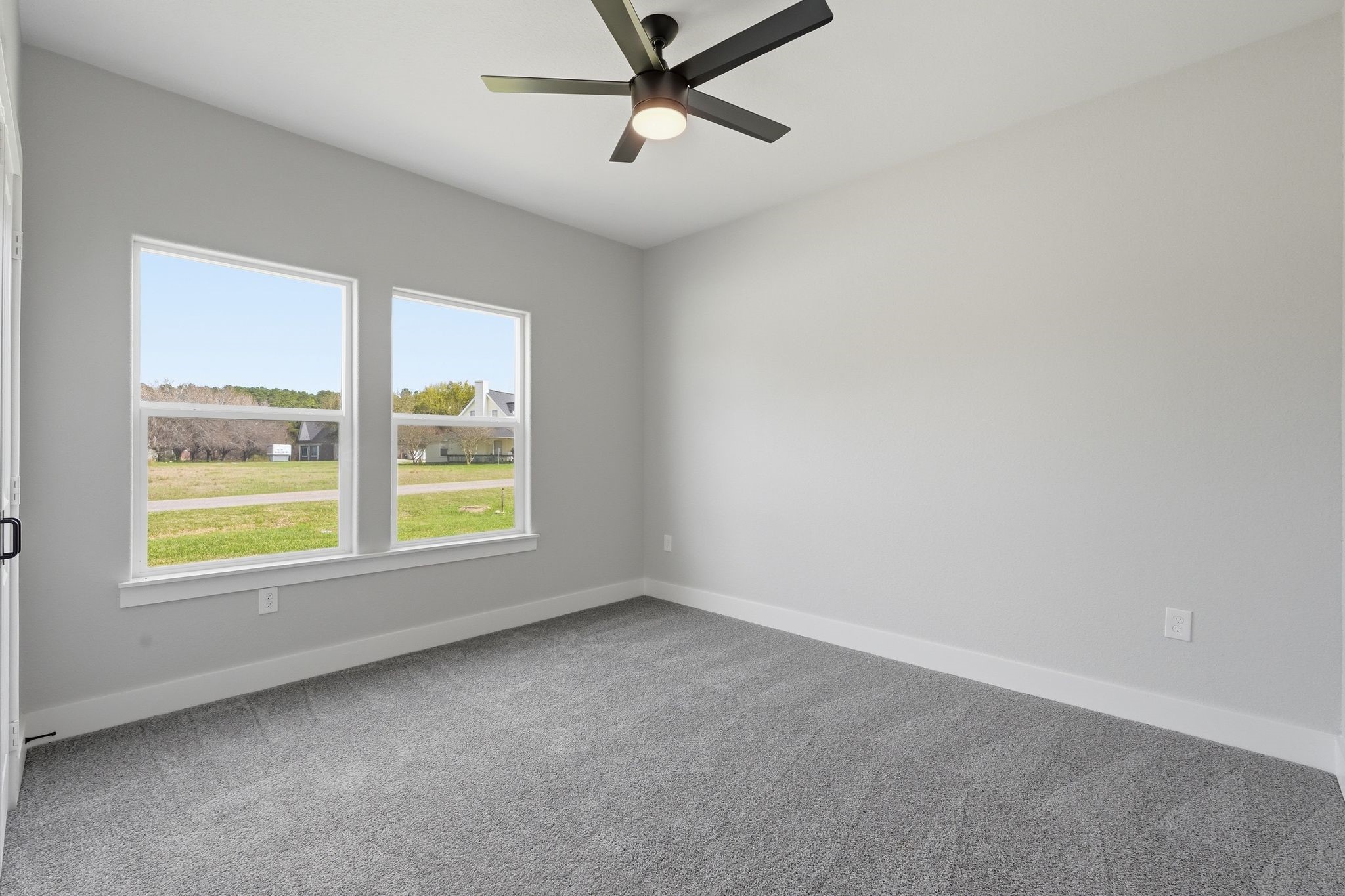 44 Meadow Lake Drive Trinity, TX 75862 - Photo 24 of 39 an empty room with a window