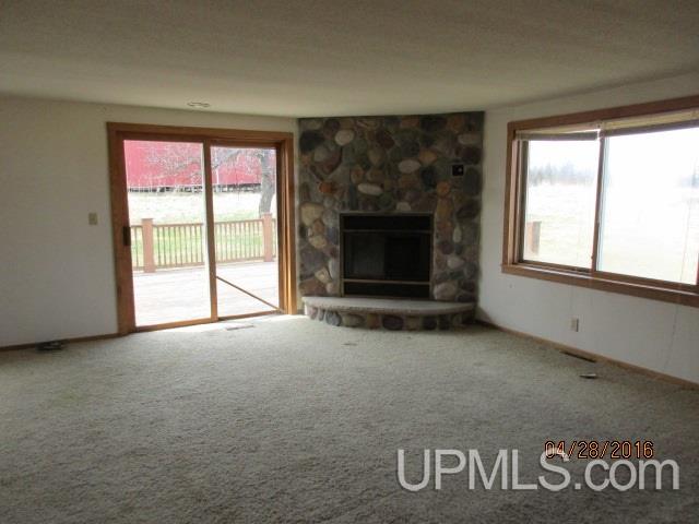 204 Bloomquist Road Iron River, MI 49935 - Photo 4 of 12