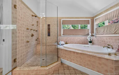 $1,599,999 | 81 Lawrence Hill Road, Huntington, NY 11743