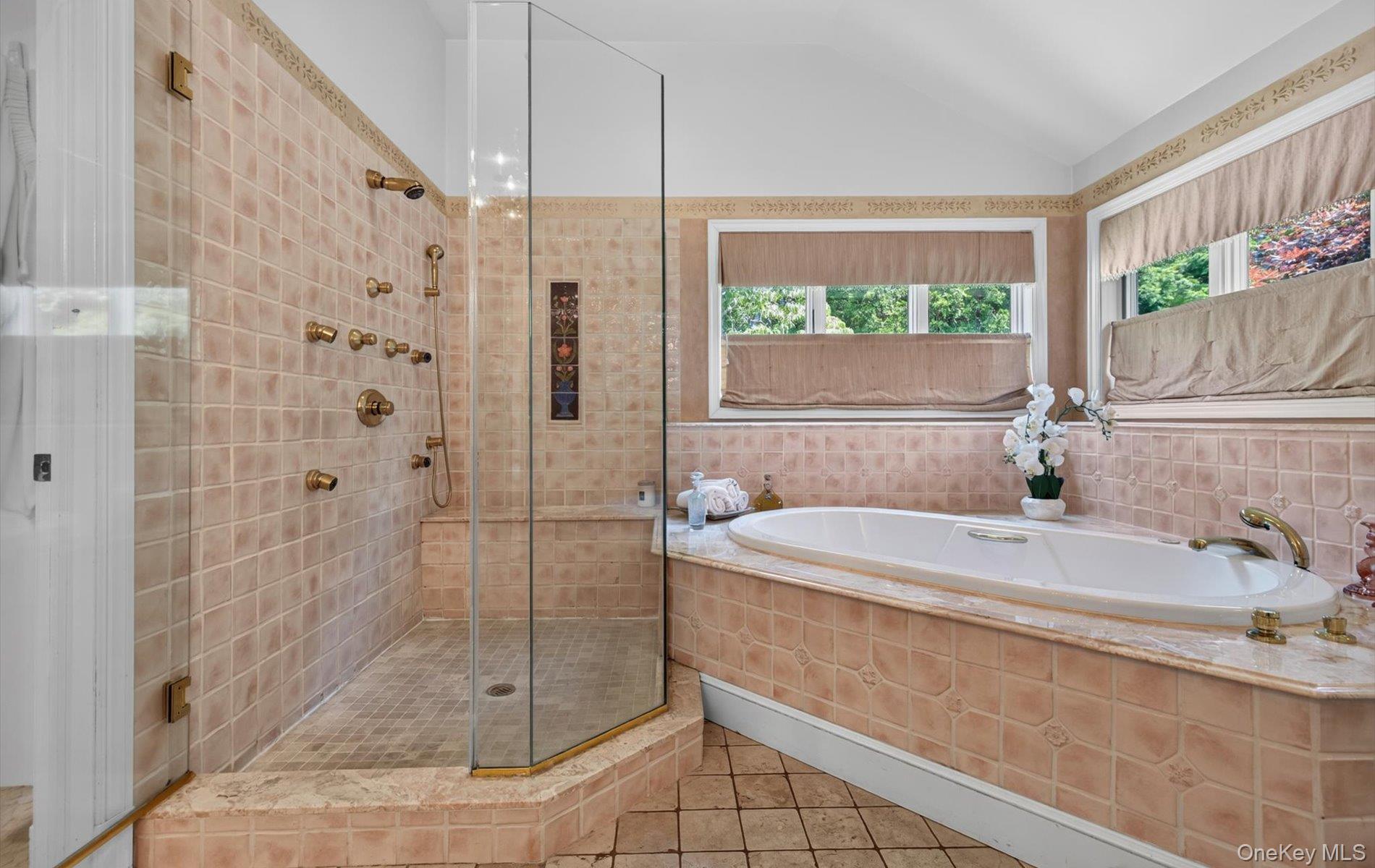 81 Lawrence Hill Road Huntington, NY 11743 - Photo 23 of 42