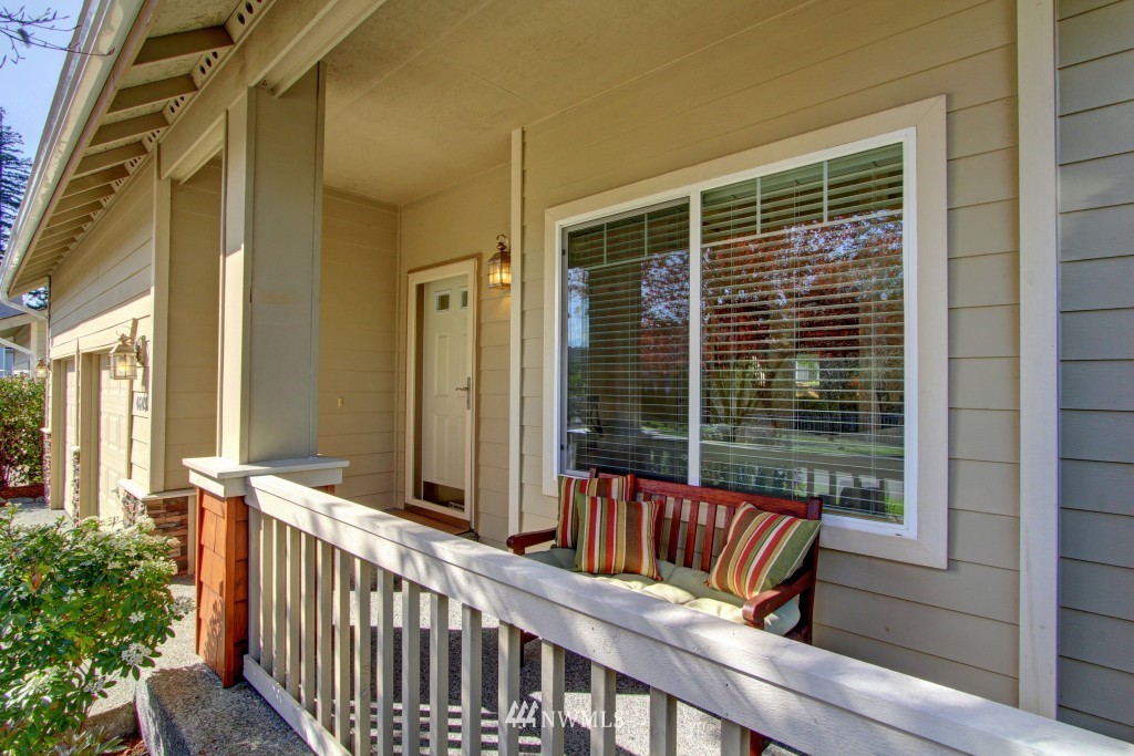 4603 152nd Place Southeast Bothell, WA 98012 - Photo 2 of 25 Gallery Image 2