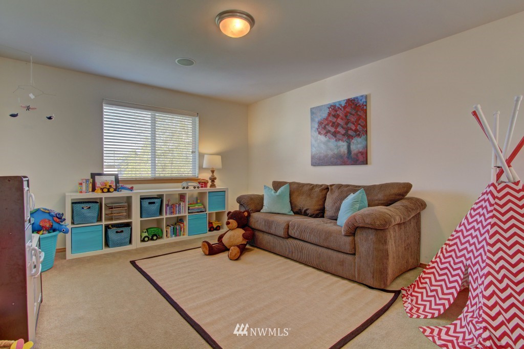 4603 152nd Place Southeast Bothell, WA 98012 - Photo 22 of 25 Gallery Image 22