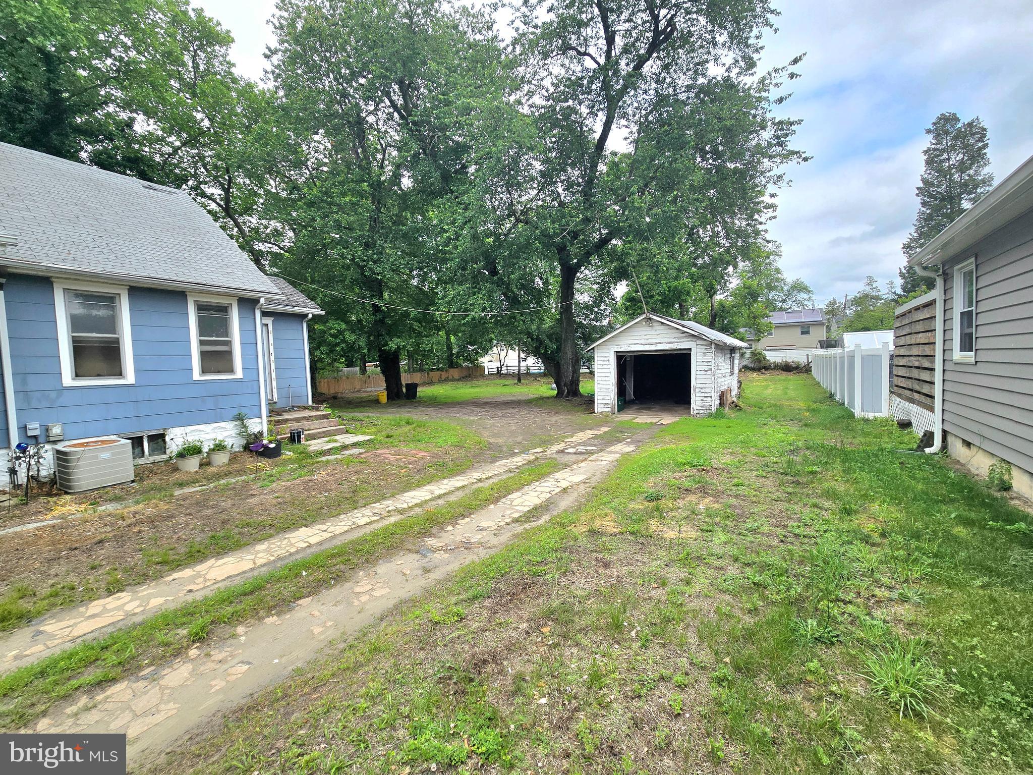 36 Atlantic Avenue Clementon, NJ 08021 - Photo 4 of 19 a front view of a house with a yard