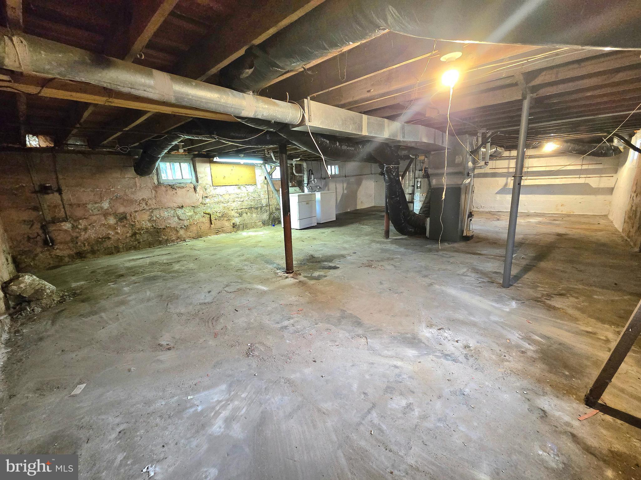 36 Atlantic Avenue Clementon, NJ 08021 - Photo 7 of 19 a view of empty room