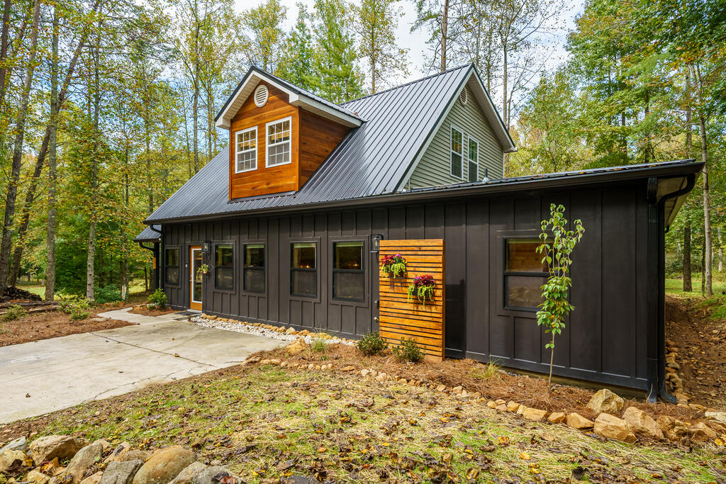 331 Rocky Hollow Road Ellijay, GA 30536 - Photo 5 of 70 Gallery Image 5
