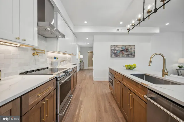 $6,600 | 1614 Kilbourne Place Northwest, Unit 2, Washington, DC 20010