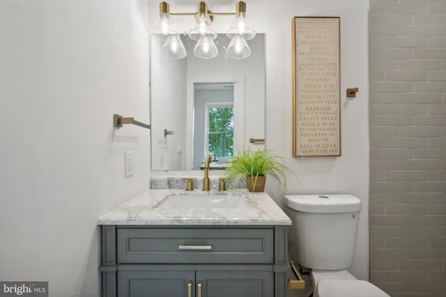 $6,600 | 1614 Kilbourne Place Northwest, Unit 2, Washington, DC 20010