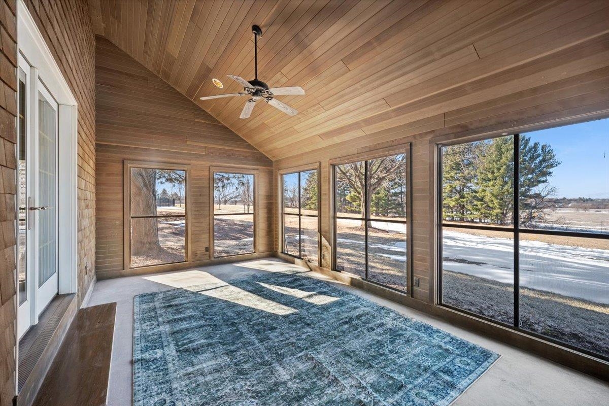 10562 Town Hall Road Belvidere, IL 61008 - Photo 13 of 40