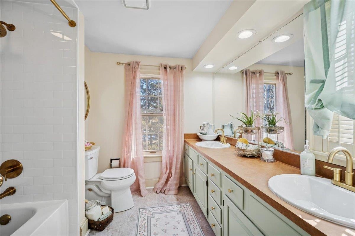 10562 Town Hall Road Belvidere, IL 61008 - Photo 19 of 40