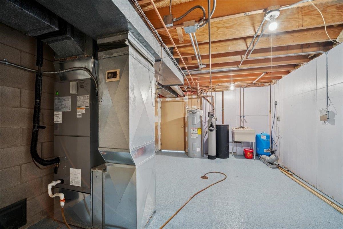 10562 Town Hall Road Belvidere, IL 61008 - Photo 26 of 40