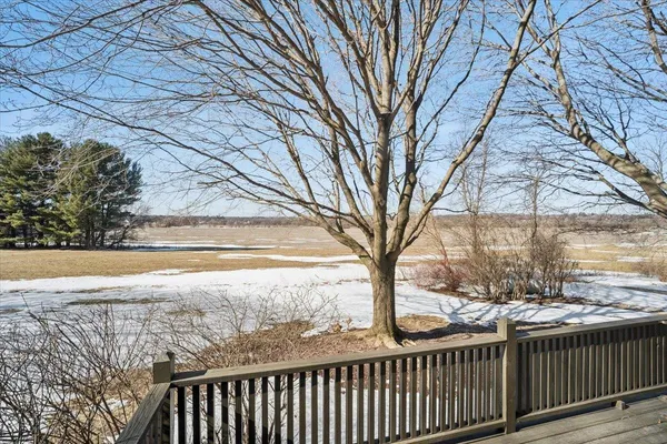 $675,000 | 10562 Town Hall Road, Belvidere, IL 61008