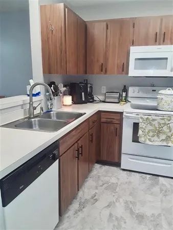 $1,675 | 19 Columbia Avenue, St. Cloud, FL 34769