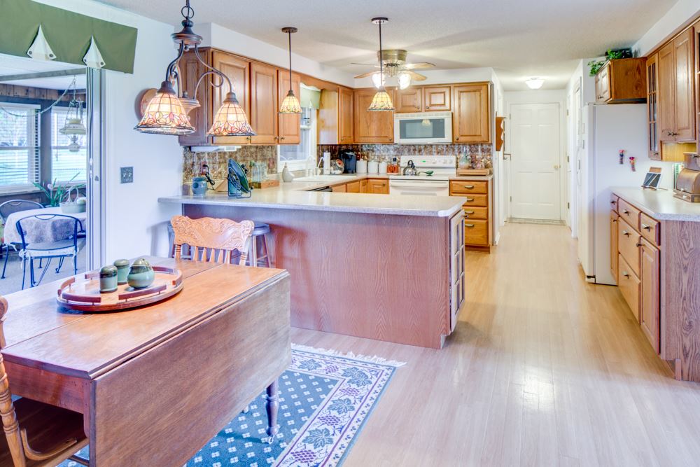 17918 Ehle Road Woodburn, IN 46797 - Photo 8 of 34