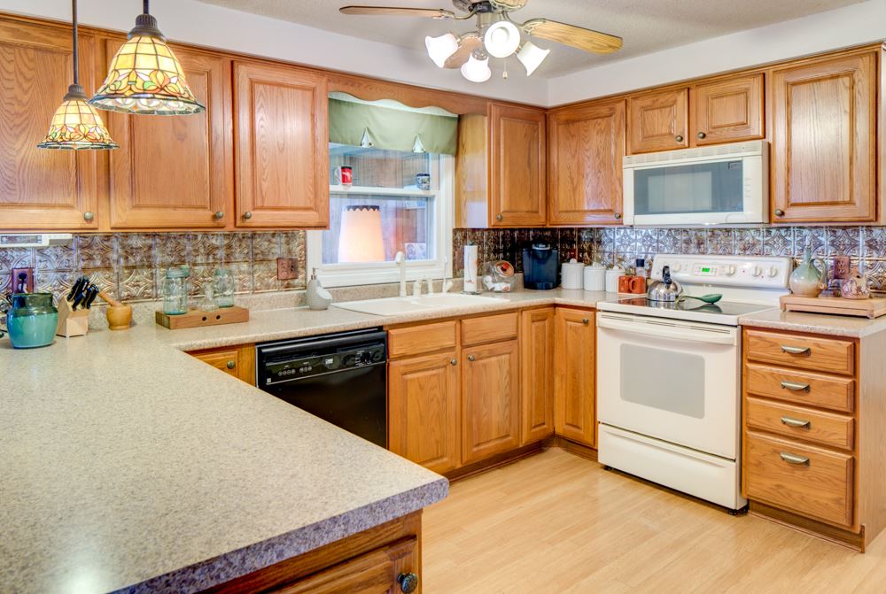 17918 Ehle Road Woodburn, IN 46797 - Photo 9 of 34