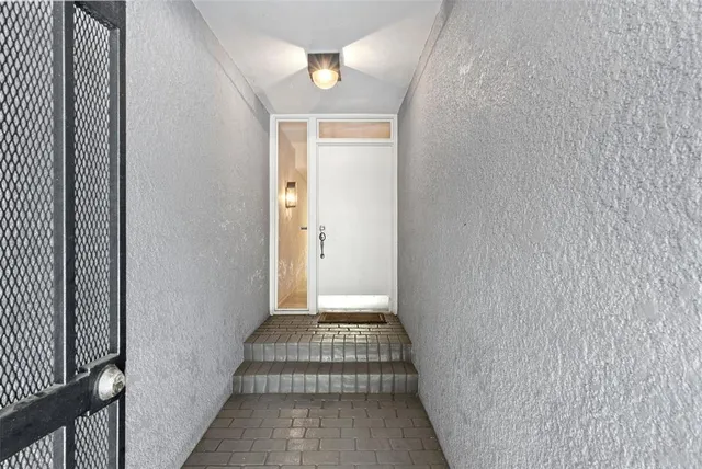 $825,000 | 301 2nd Street North, Unit 13, St. Petersburg, FL 33701