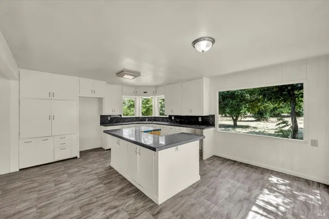 $1,340,000 | 22550 Shady Grove Road, Middletown, CA 95461