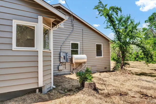 $1,340,000 | 22550 Shady Grove Road, Middletown, CA 95461