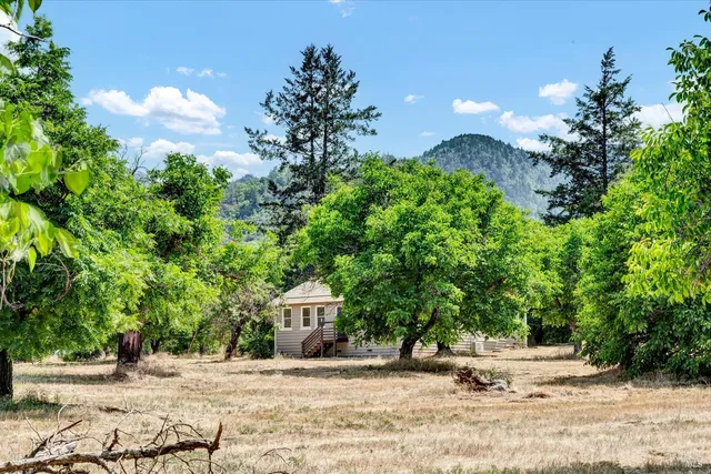 $1,340,000 | 22550 Shady Grove Road, Middletown, CA 95461