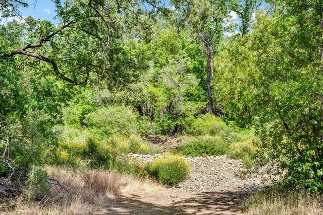 $1,340,000 | 22550 Shady Grove Road, Middletown, CA 95461