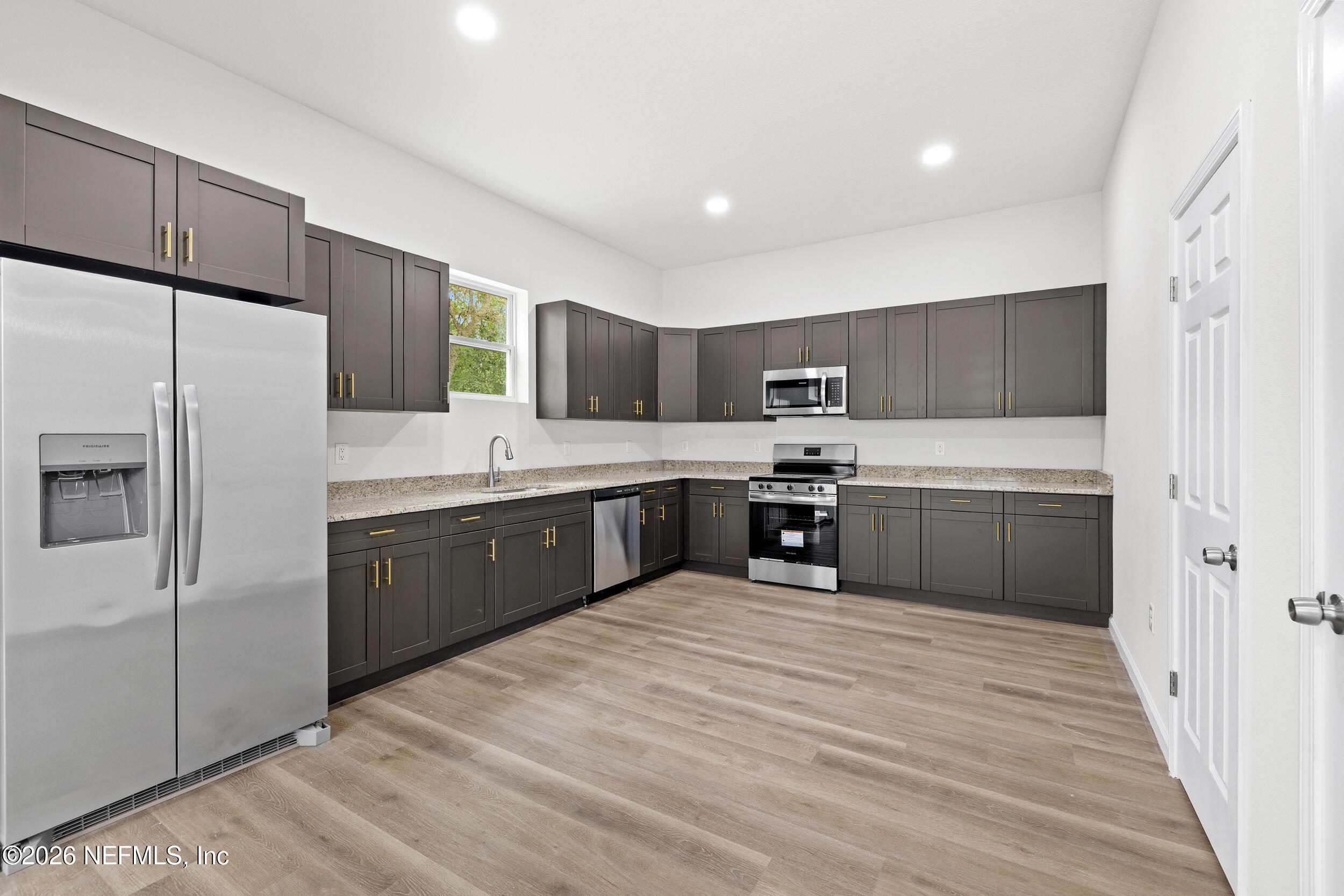 12486 Gate Road Jacksonville, FL 32226 - Photo 14 of 29 27 - interior