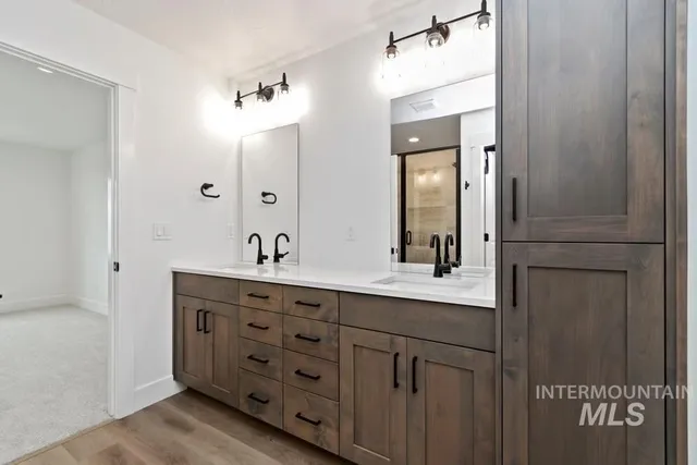 $449,880 | 744 South Calhoun Lane, Star, ID 83669