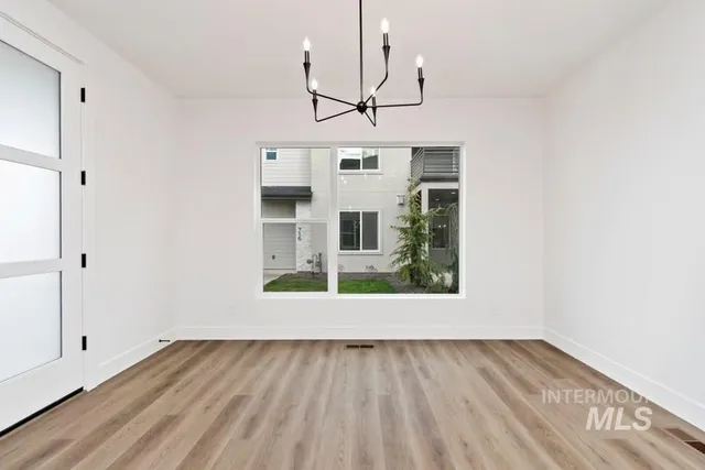 $449,880 | 744 South Calhoun Lane, Star, ID 83669