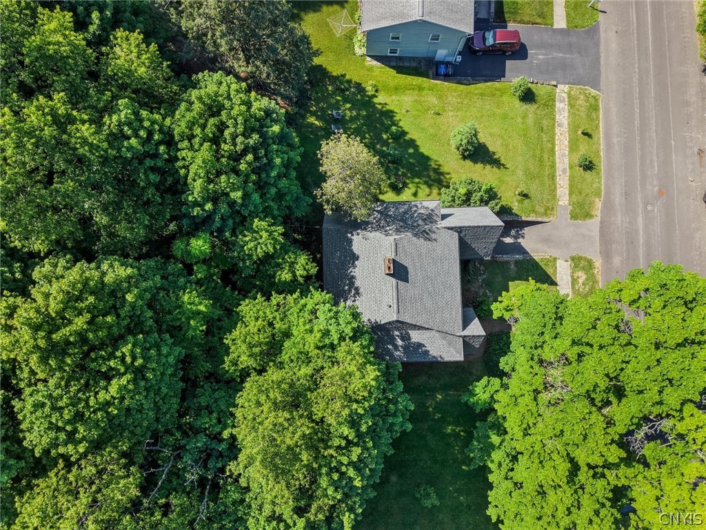 303 Barrington Road, Unit 5 Syracuse, NY 13214 - Photo 41 of 44 New roof in 2024