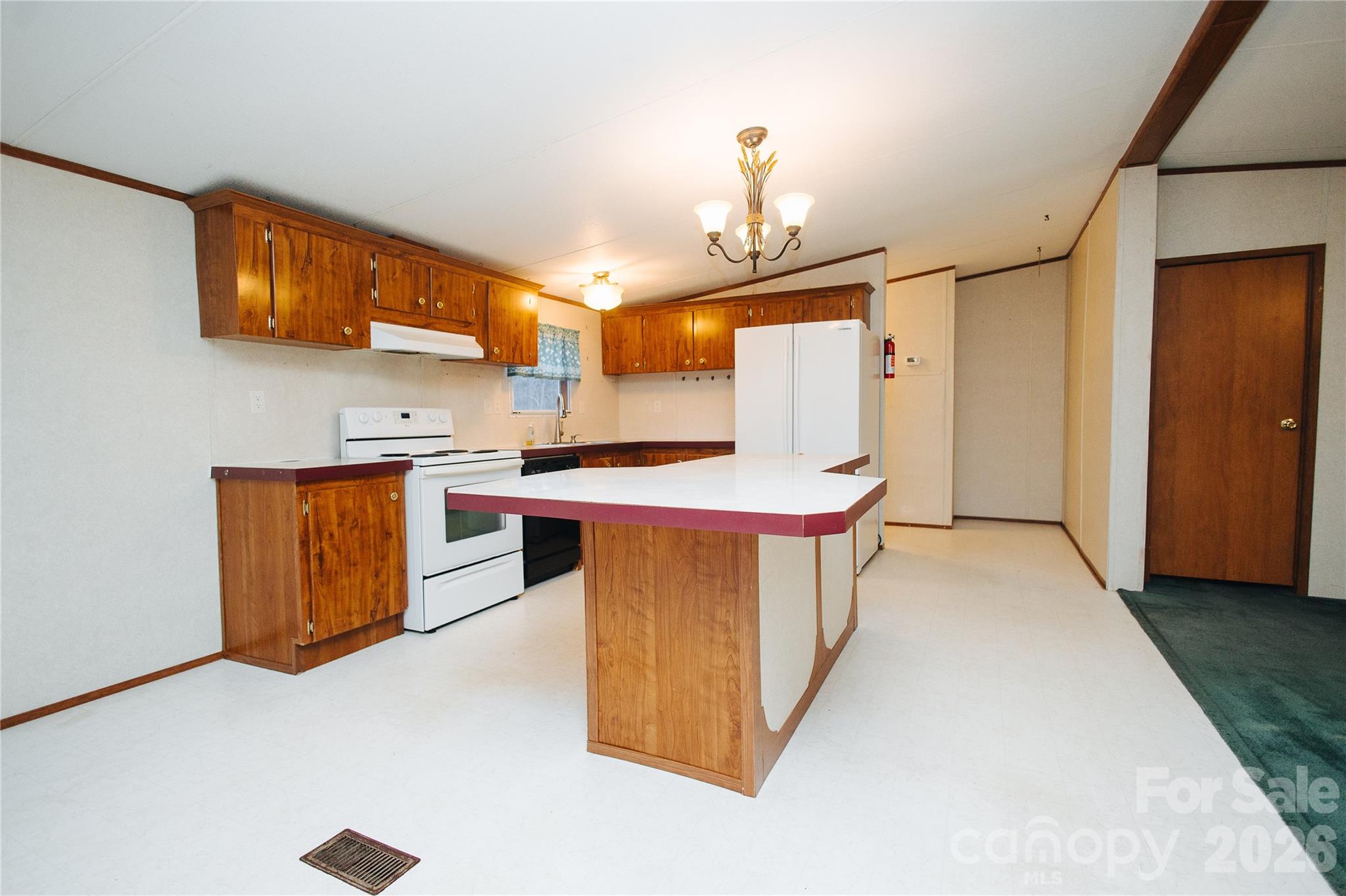 2506 Lytle Mountain Road Marion, NC 28752 - Photo 12 of 34