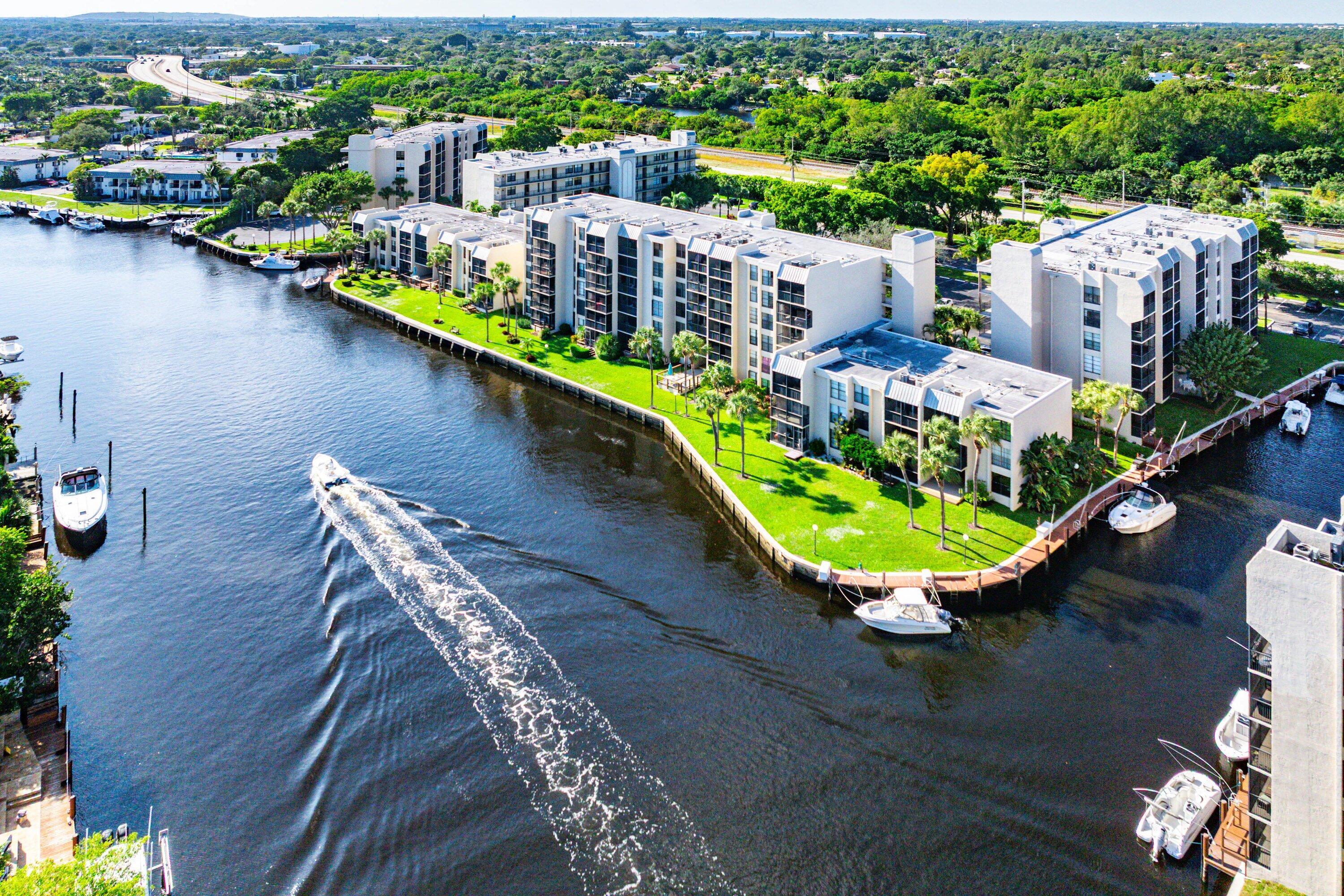 18 Royal Palm Way, Unit 109 Boca Raton, FL 33432 - Photo 37 of 45 041-18RoyalPalmWay-109-BocaRaton-FL-3343