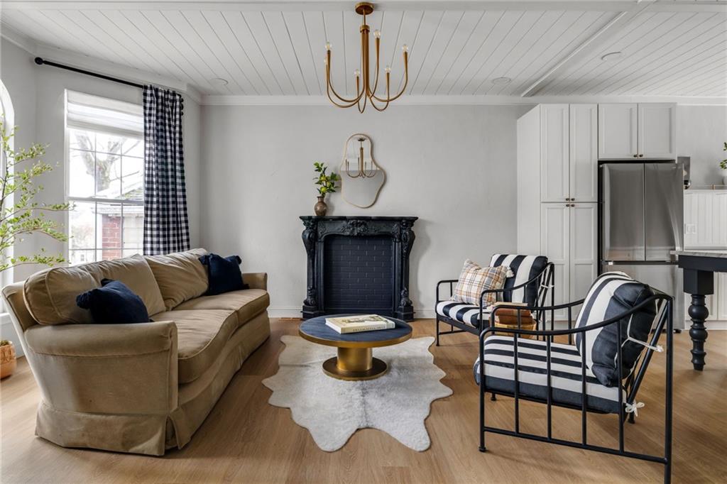 322 East Main Street Ligonier, PA 15658 - Photo 5 of 31 a living room with furniture