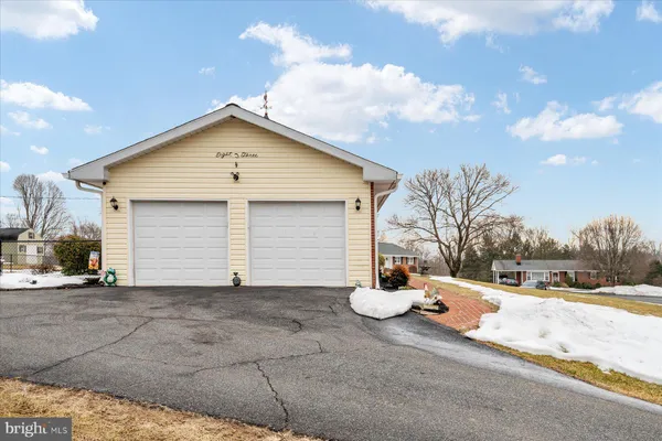 $579,000 | 803 Karylou Circle, Kingsville, MD 21087