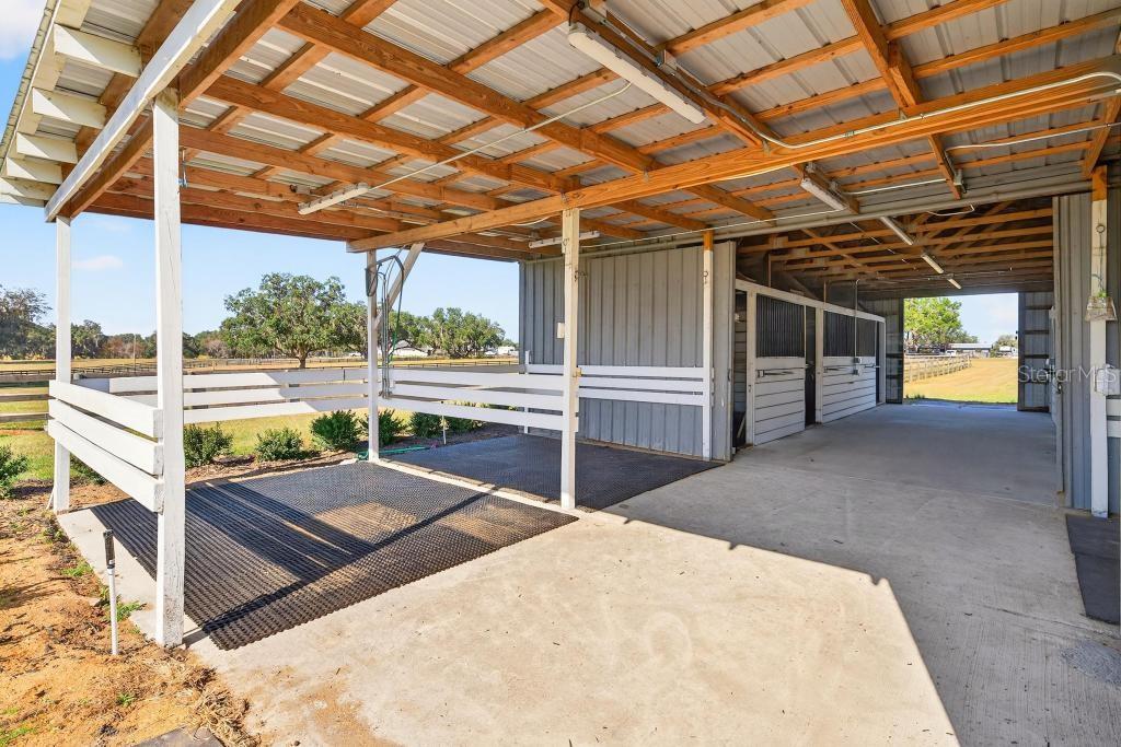 15305 Northwest 112th Place Road Morriston, FL 32668 - Photo 39 of 95