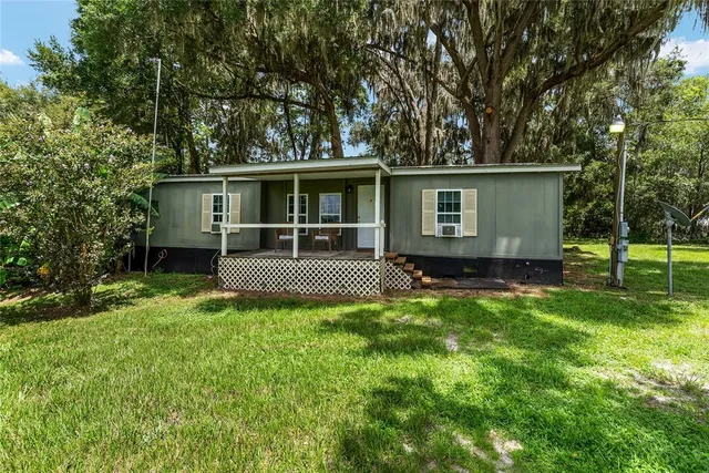$2,550 | 15305 Northwest 112th Place Road, Morriston, FL 32668