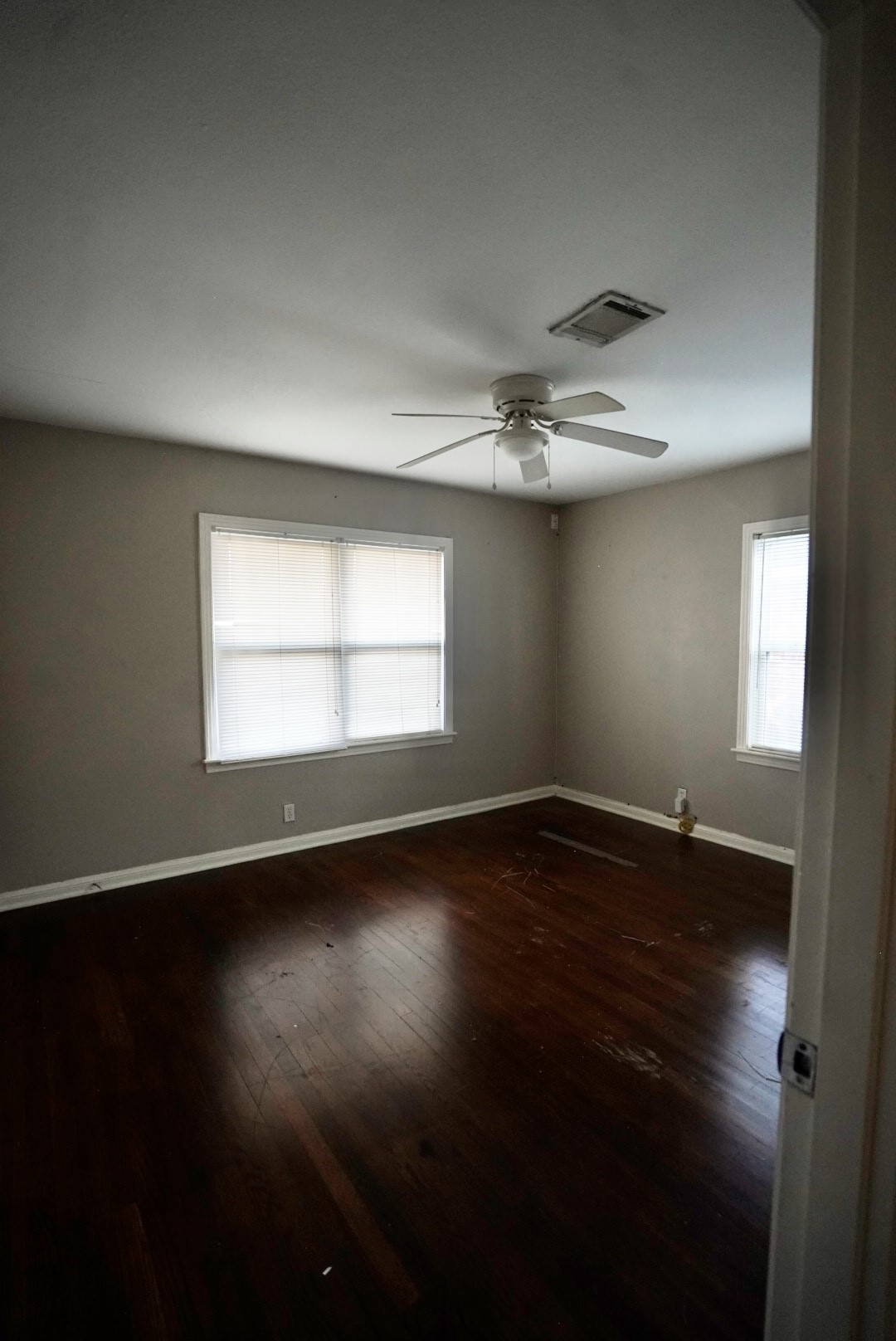 6814 Tierwester Street Houston, TX 77021 - Photo 10 of 13 Another Bedroom
