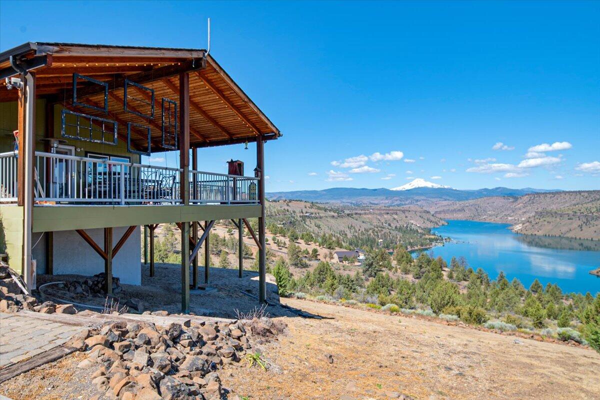 11182 Southwest Dynamite Lane Culver, OR 97734 - Photo 20 of 70 a view of a terrace with a lake view