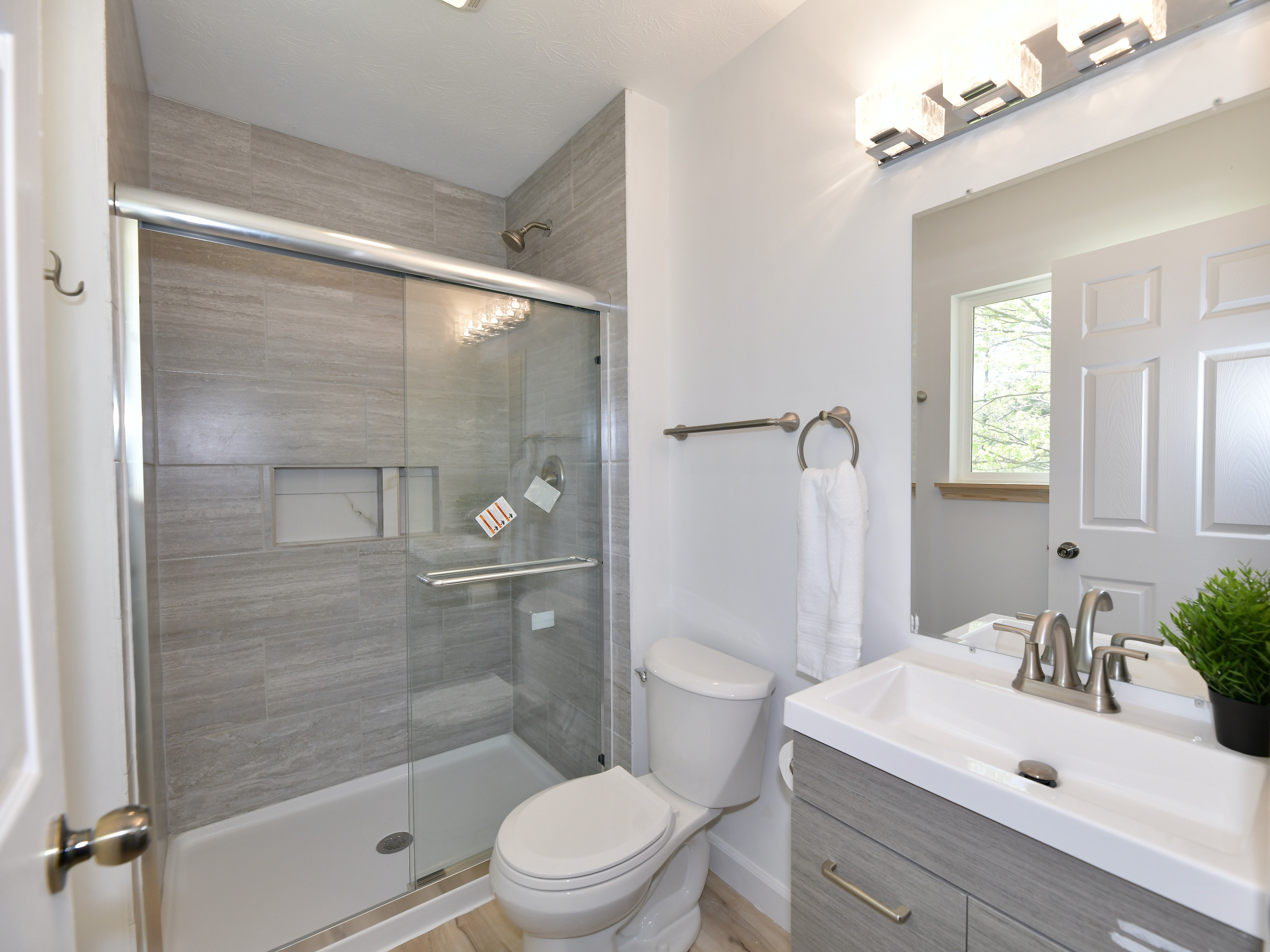 1426 South Hunter Road Indianapolis, IN 46239 - Photo 47 of 55 Gallery Image 47