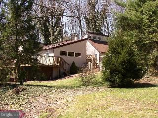 42 Short Road Perkasie, PA 18944 - Photo 2 of 6