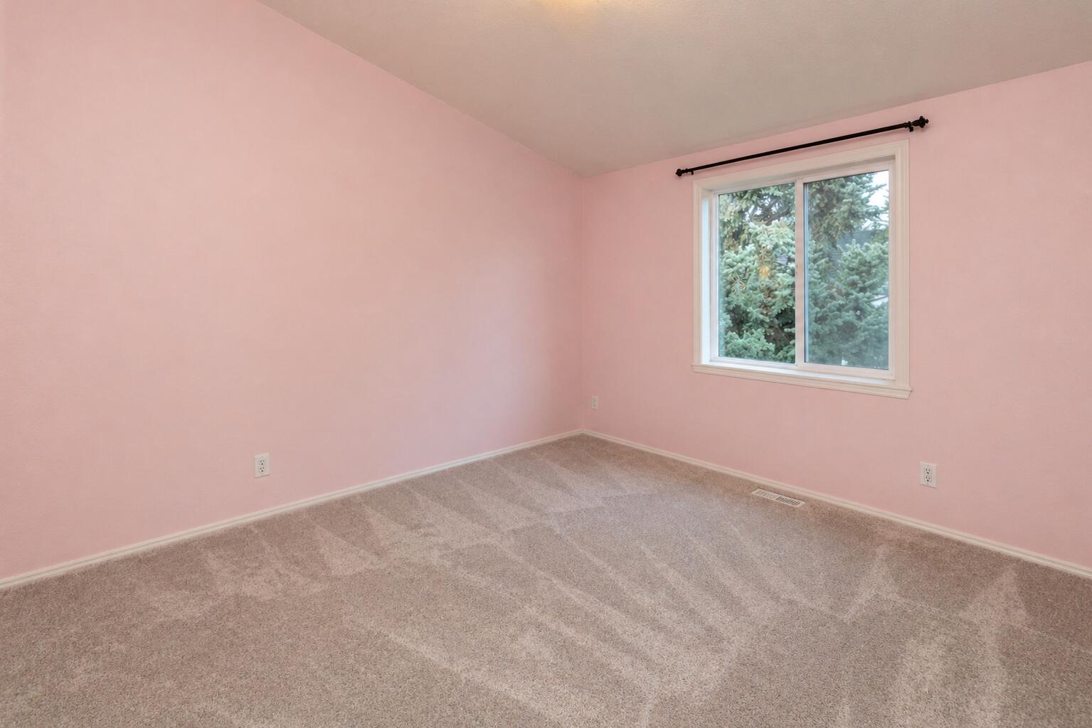 2394 Northeast Crocus Way Bend, OR 97701 - Photo 20 of 44