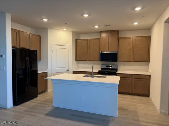 $2,400 | 3588 Mascali Avenue, Henderson, NV 89044