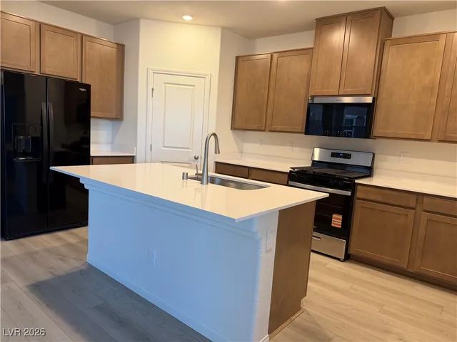 $2,400 | 3588 Mascali Avenue, Henderson, NV 89044