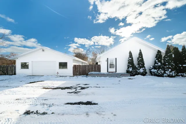 $259,900 | 6978 Whites Bridge Road, Belding, MI 48809