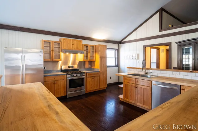 $259,900 | 6978 Whites Bridge Road, Belding, MI 48809