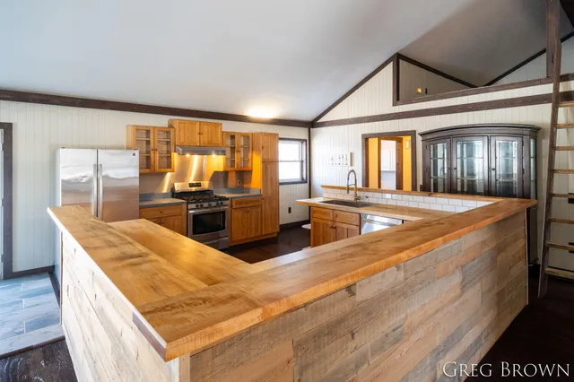 $259,900 | 6978 Whites Bridge Road, Belding, MI 48809